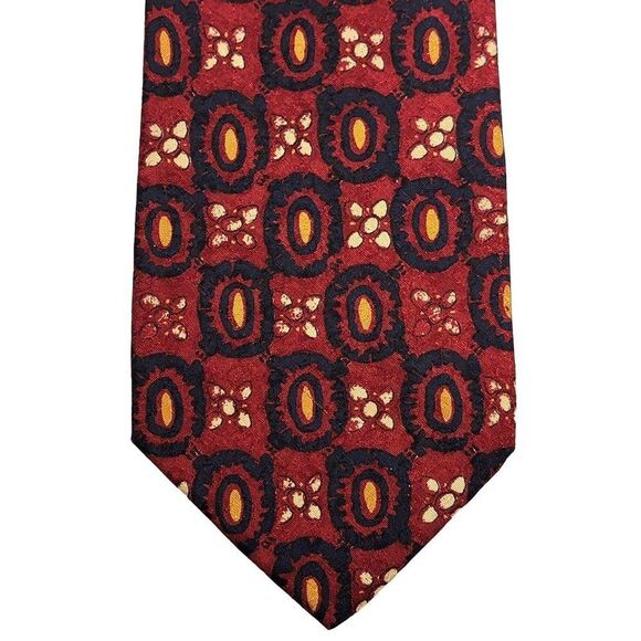 Saks Fifth Avenue Exclusive 100% Silk Neck Tie Floral Red 57X4 Geometric - Picture 1 of 7